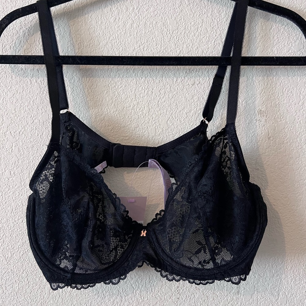 SAVAGE X FENTY LACE BRA